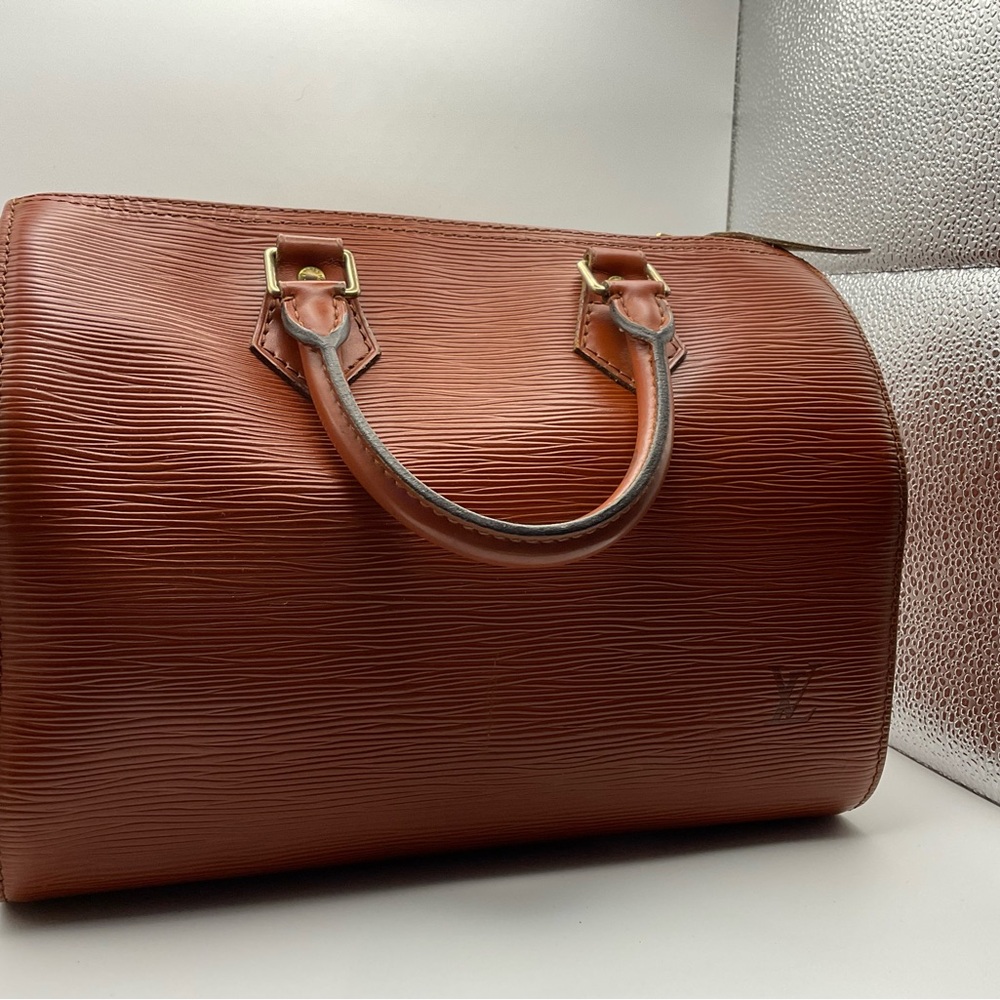Louis Vuitton Epi cognac leather Speedy 25 W/ LV LOCK AND KEY. - Picture 4 of 12